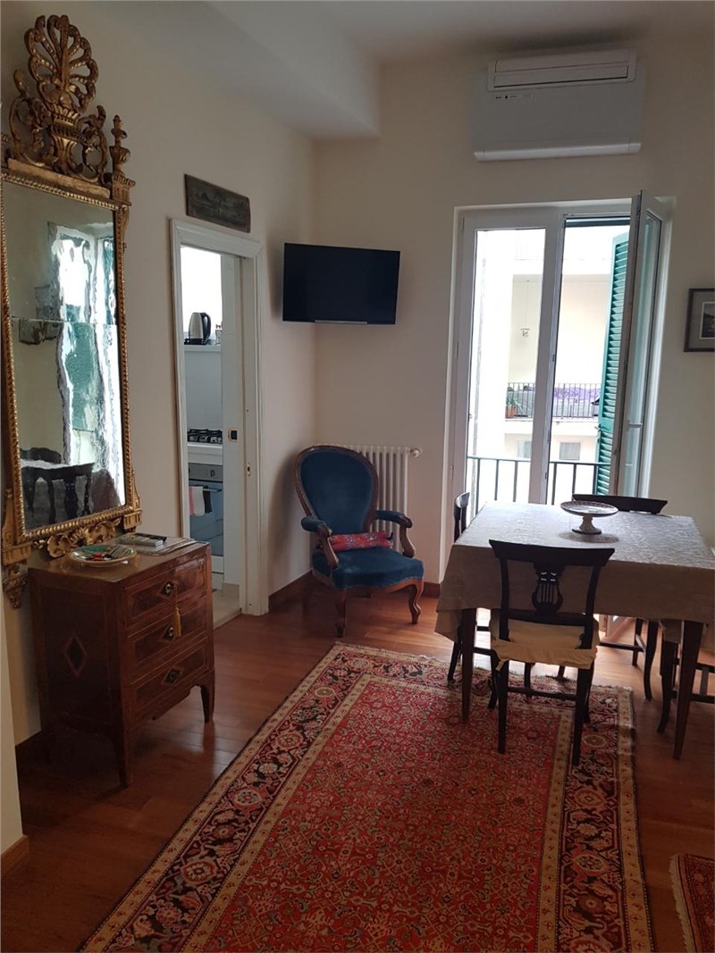 Roma - Via   Monte della Farina (Campo de' Fiori/Centro Storico)
